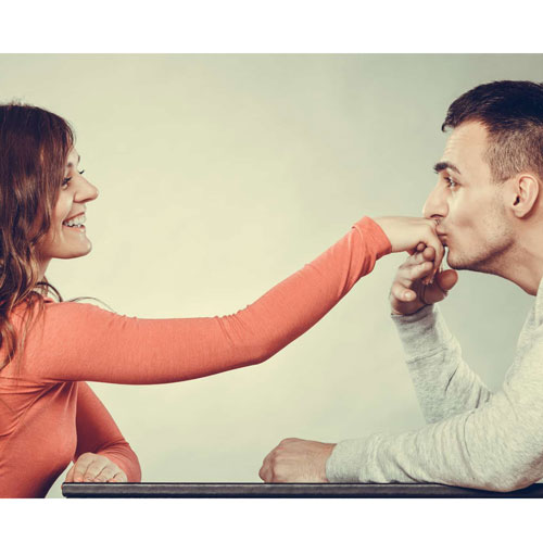 معروف ترین سایت همسریابی هلو معروف ترین سایت همسریابی هلو